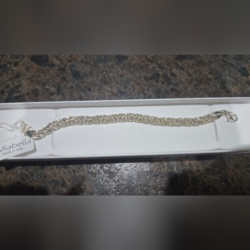 Elegant Silver  Bracelet